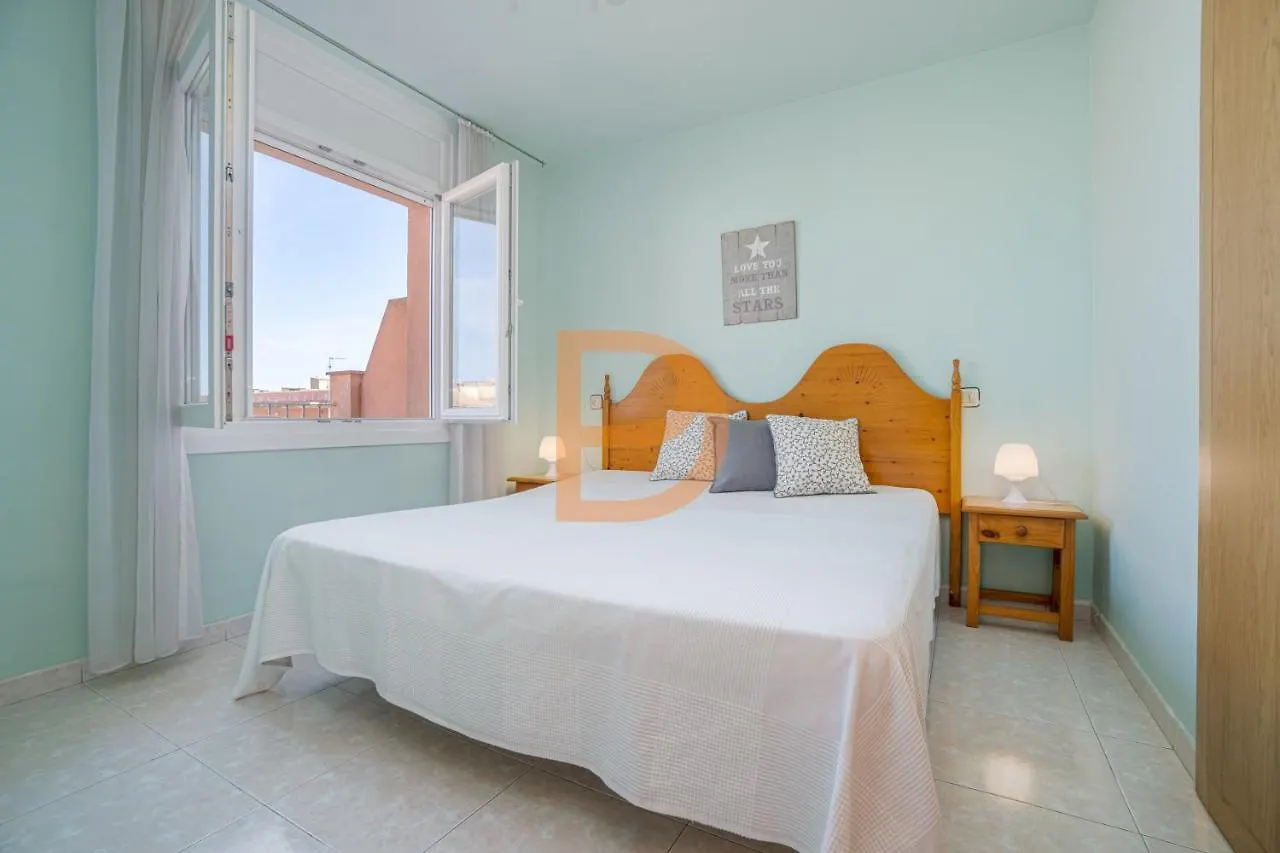 Cozy Apartment In Empuriabrava 5 Minute Walk From The Sea