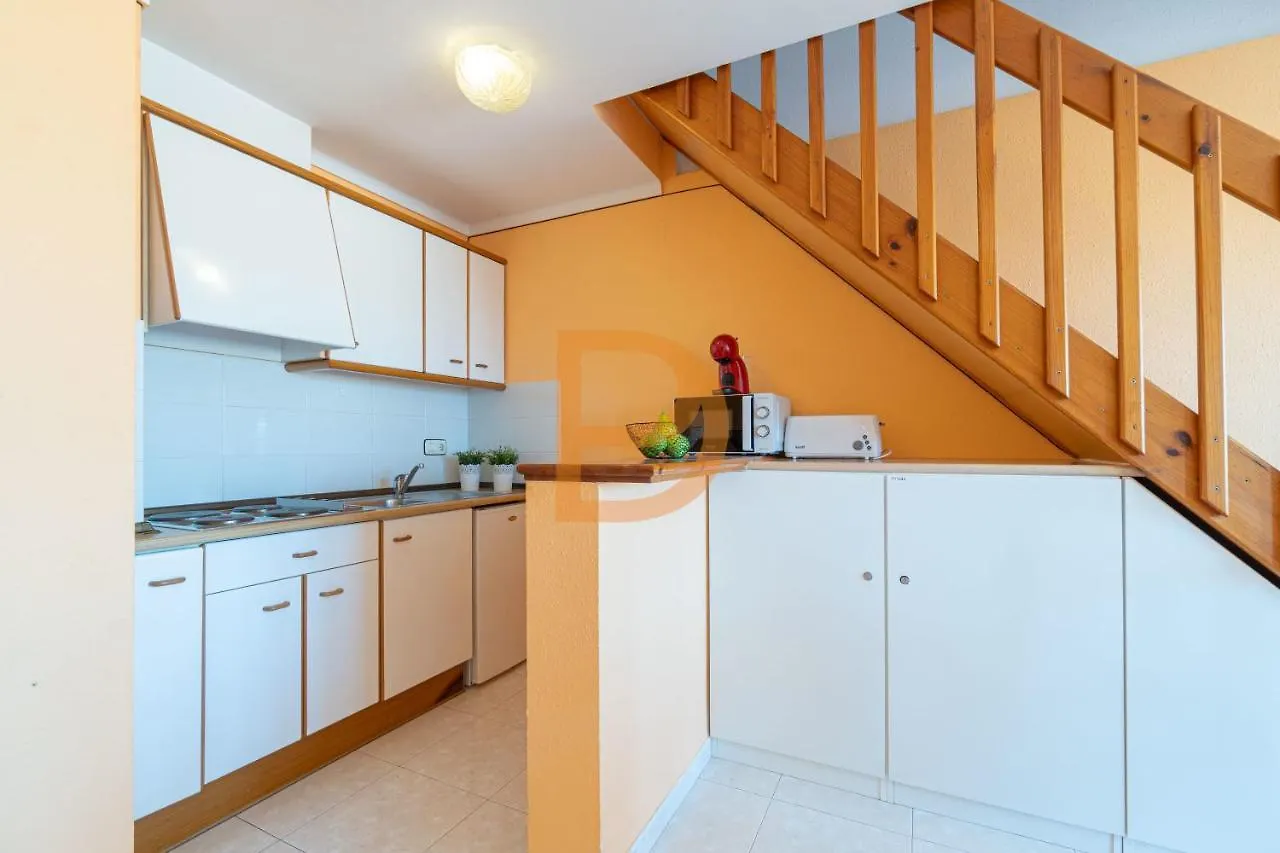 Cozy Apartment In Empuriabrava 5 Minute Walk From The Sea
