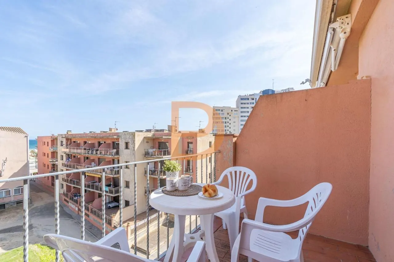 Cozy Apartment In Empuriabrava 5 Minute Walk From The Sea 0*,